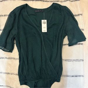 NWT Abercrombie Green Polka Dot Flutter Sleeve Wrap Bodysuit